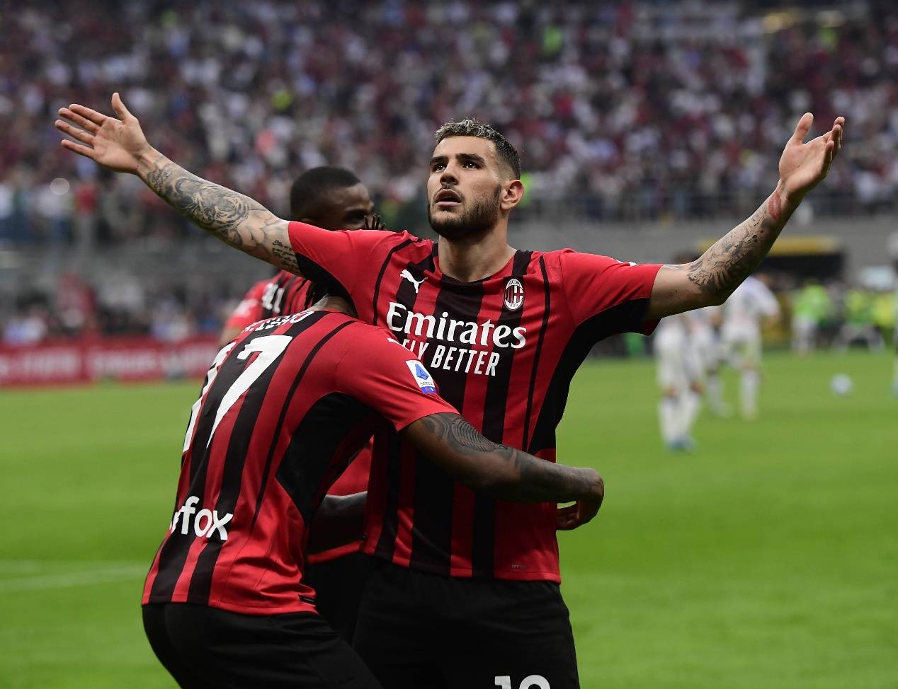 AC米兰大胜对手，继续保持不败势头