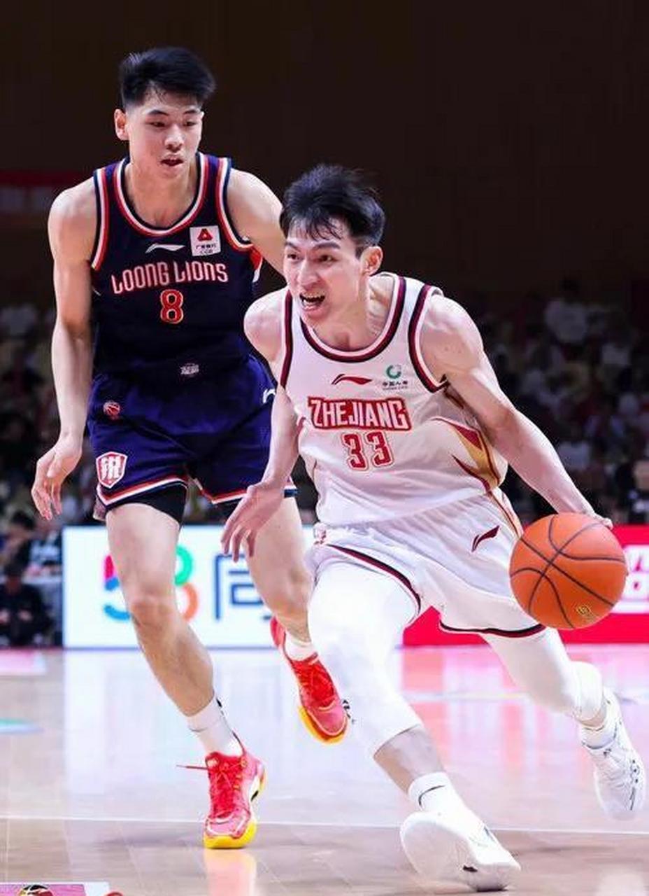 辽宁男篮再次取得惊人胜利，轻松战胜浙江队