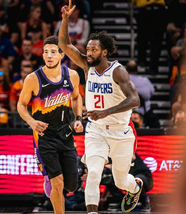 赛场惊奇连连，小球队翻盘得分