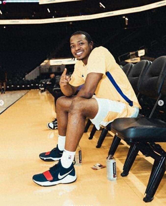 威廉希尔官网-超音速队后卫表现抢眼，成为队中重要一环