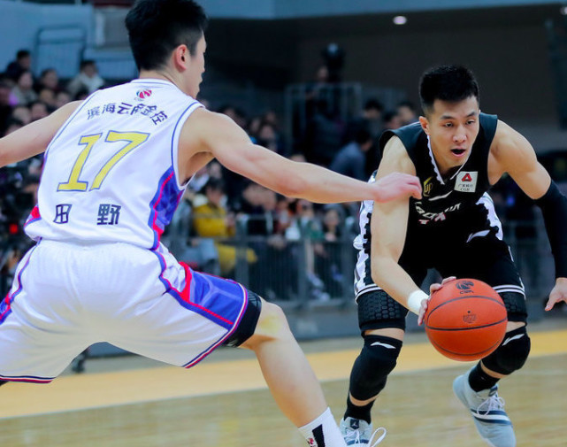 福建队卫冕冠军实力不减,继续强势 福建队卫冕冠军实力不减,继续强势