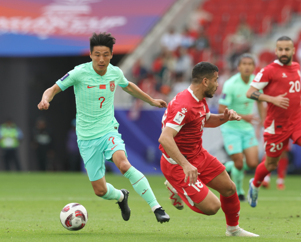 中国球队成功闯入国际足球赛事决赛