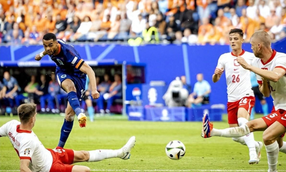 意大利队逆转波兰，成功锁定决赛门票