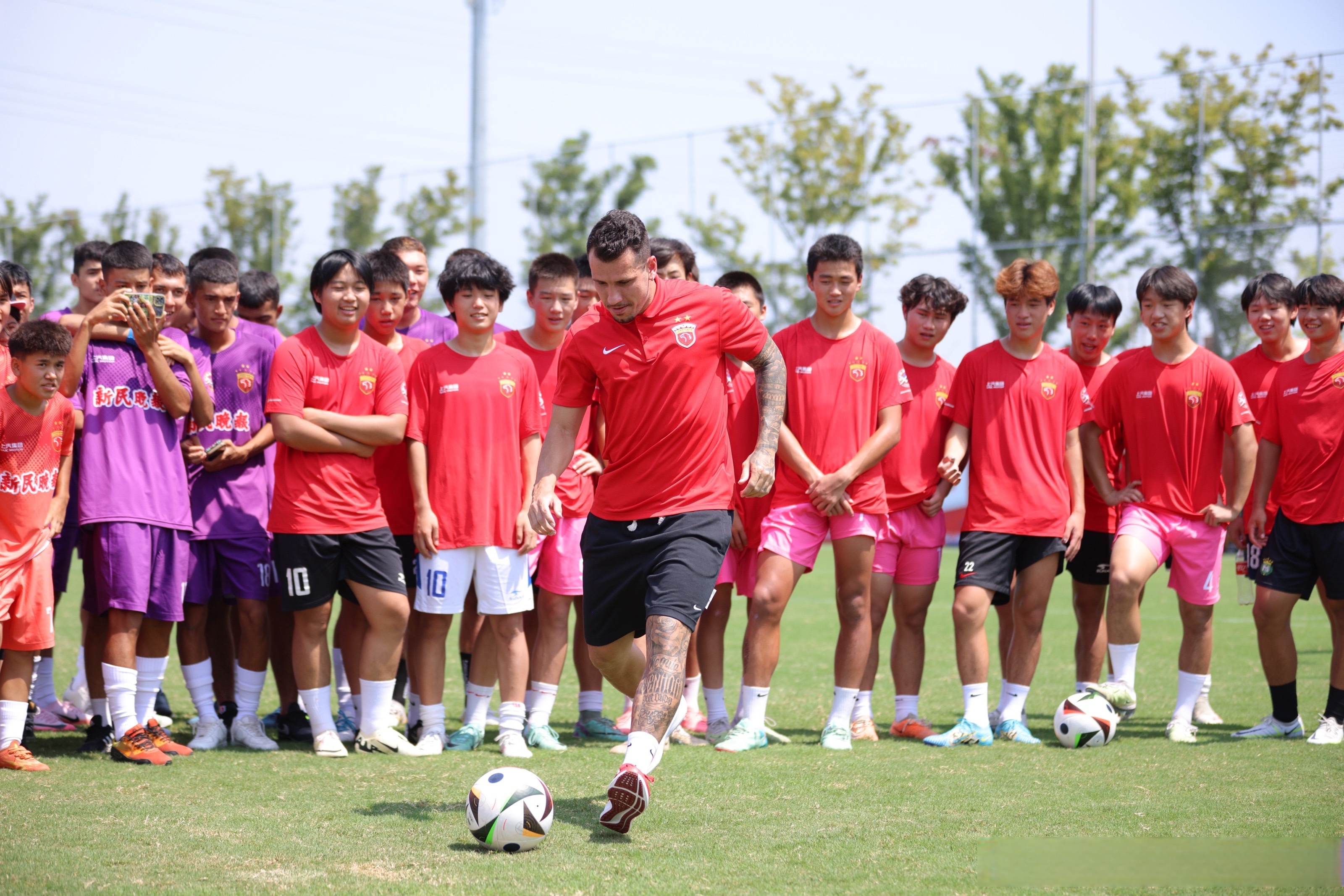 威廉希尔中文站-国内足球职业联赛激发球迷激情