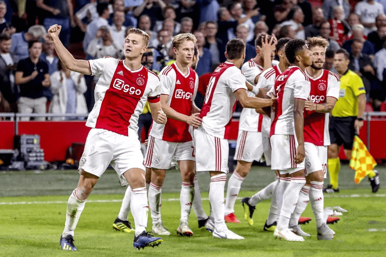 荷兰足球传奇杯阿贾克斯击败费耶诺德 荷兰足球传奇杯阿贾克斯击败费耶诺德