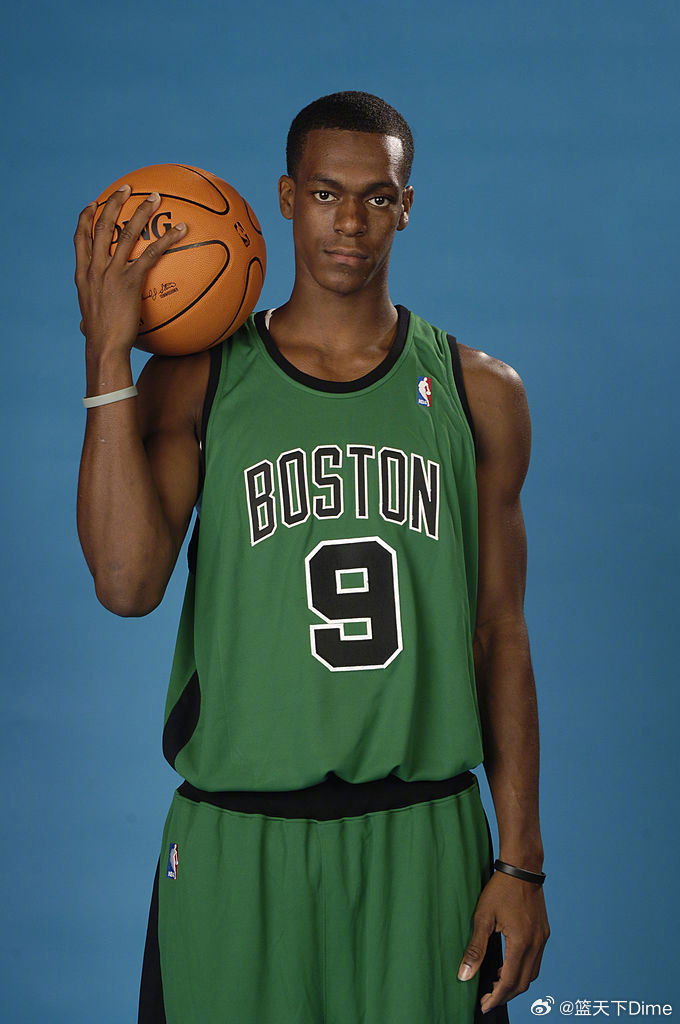 美国顶级篮球新秀崭露头角，备受关注