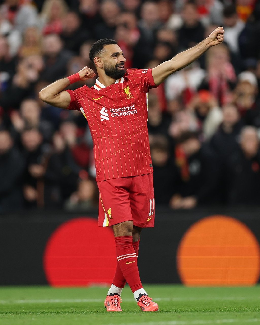 威廉希尔官网-利物浦在最近一场比赛中主场大胜对手,紧迫寻找卫冕机会