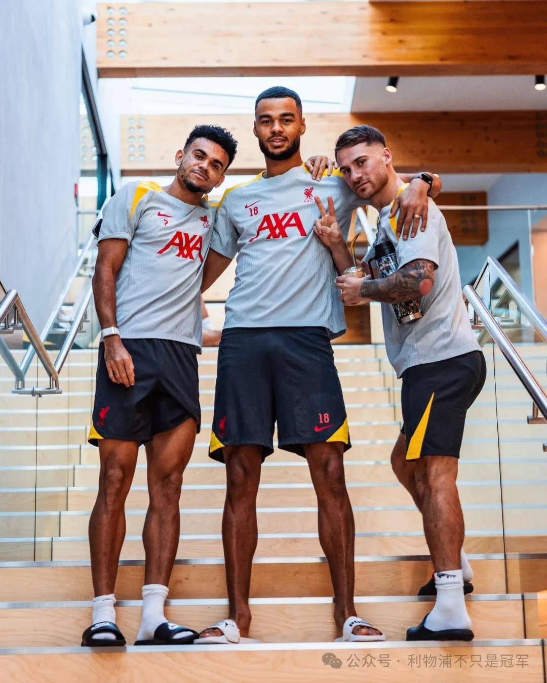 利物浦在最近一场比赛中主场大胜对手,紧迫寻找卫冕机会 利物浦在最近一场比赛中主场大胜对手,紧迫寻找卫冕机会