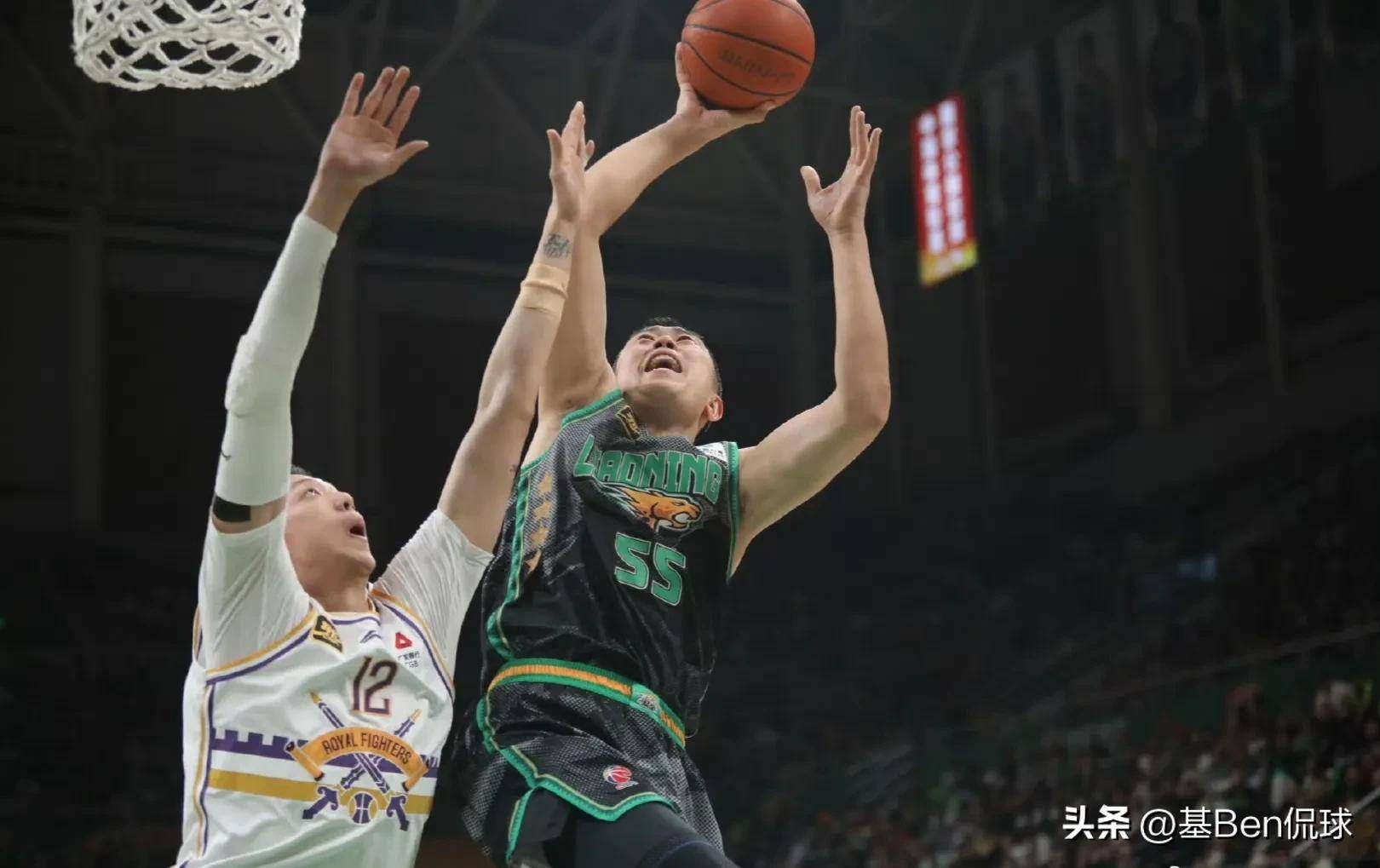 北京男篮连续两场失利，需调整状态