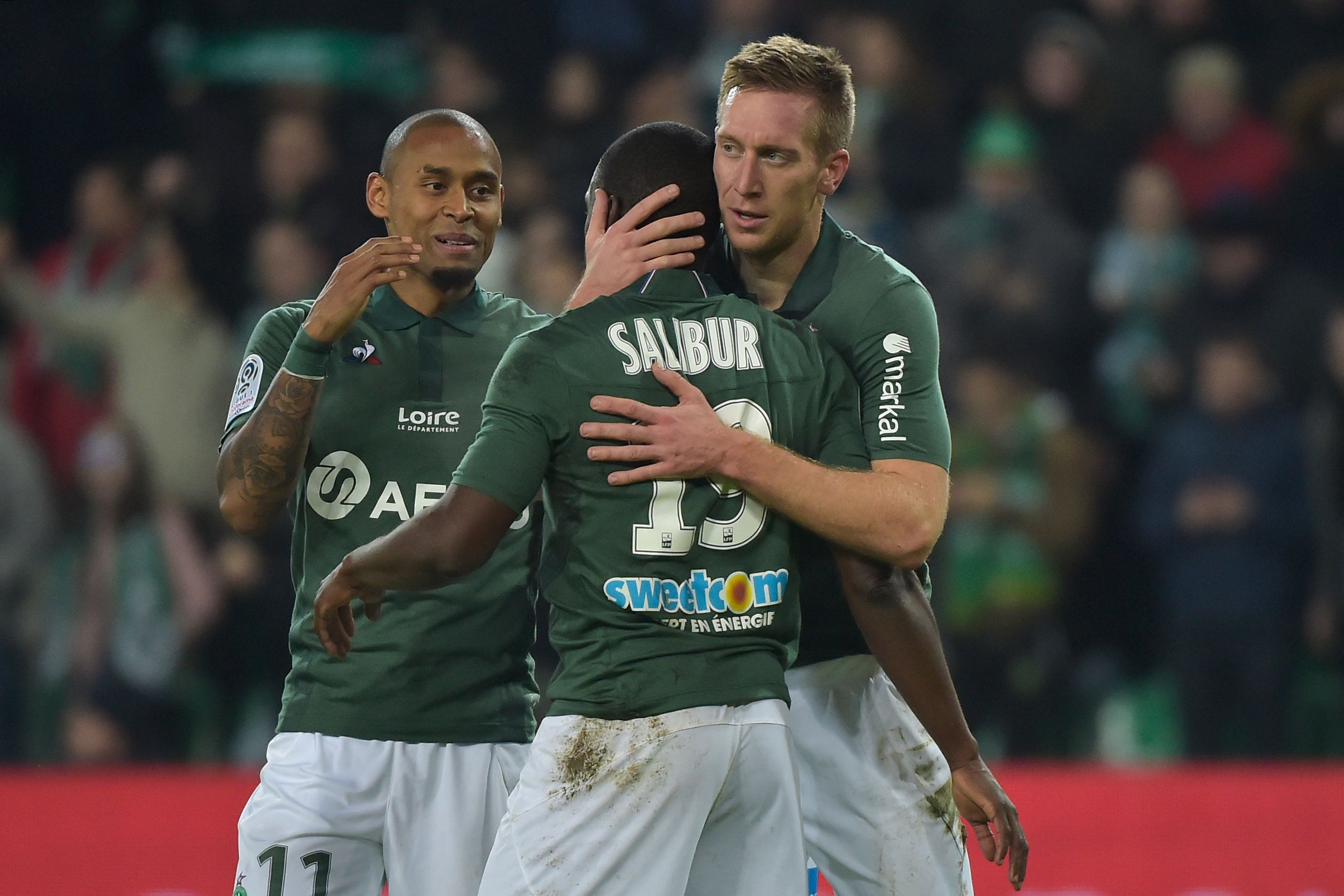 威廉希尔app-南特客场完胜圣埃蒂安客队客场轻取三分