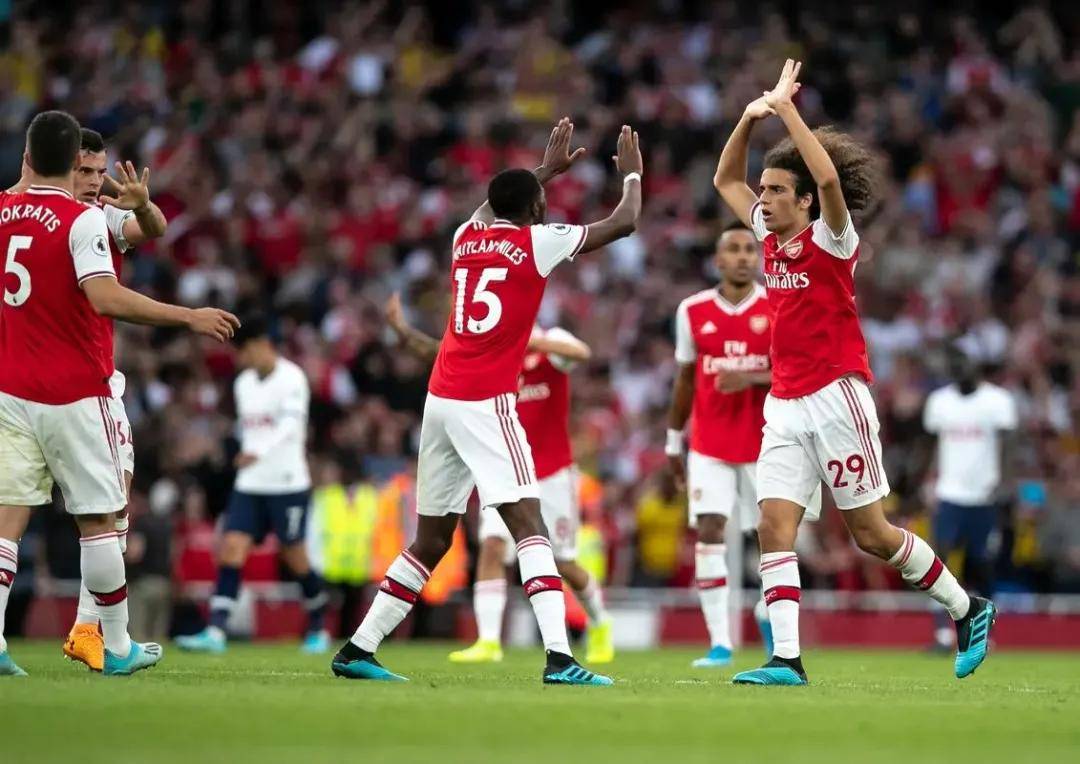 意甲劲旅那不勒斯集结,备战下场比赛 意甲劲旅那不勒斯集结,备战下场比赛