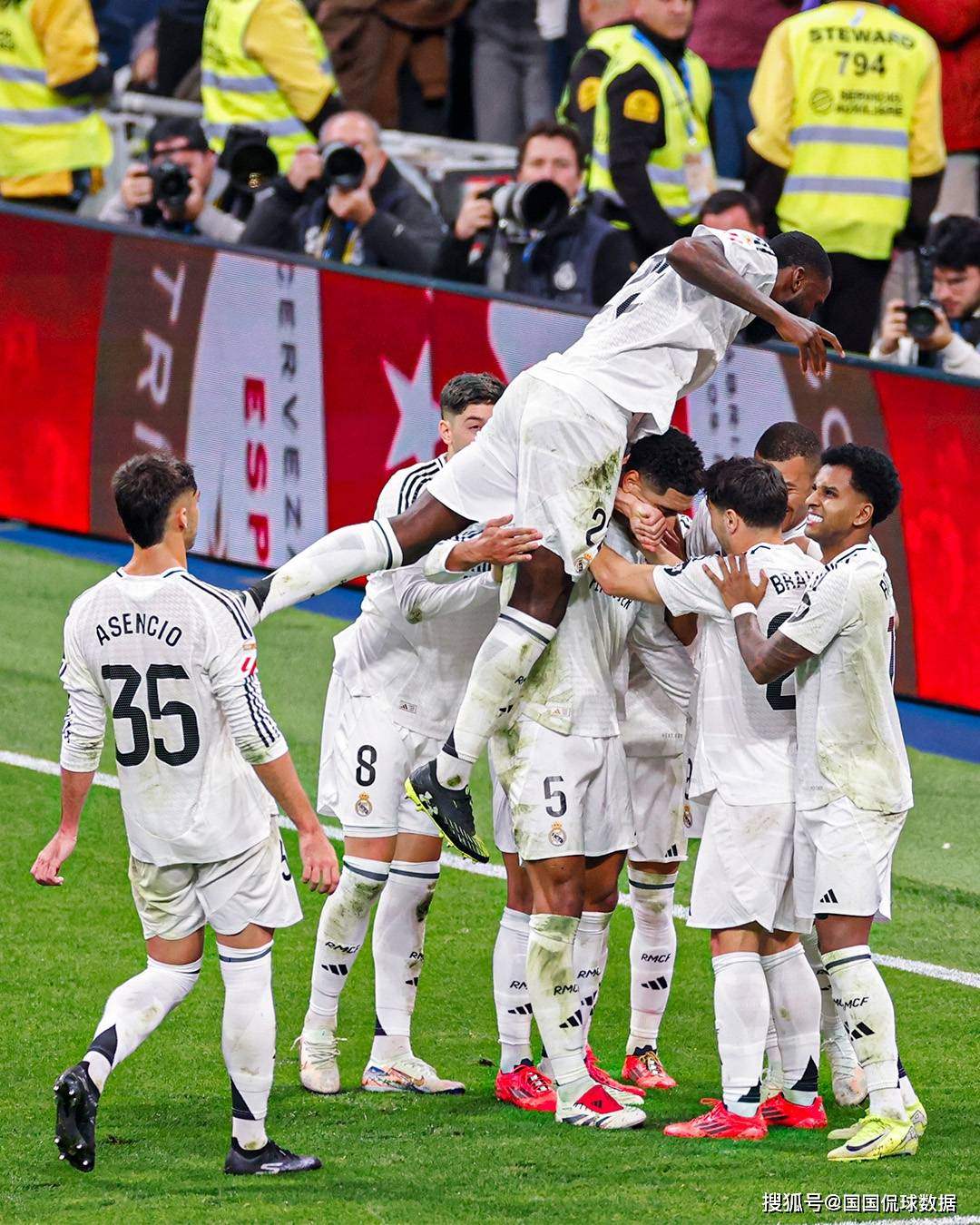 西班牙劲旅皇家马德里2-1击败毕尔巴鄂