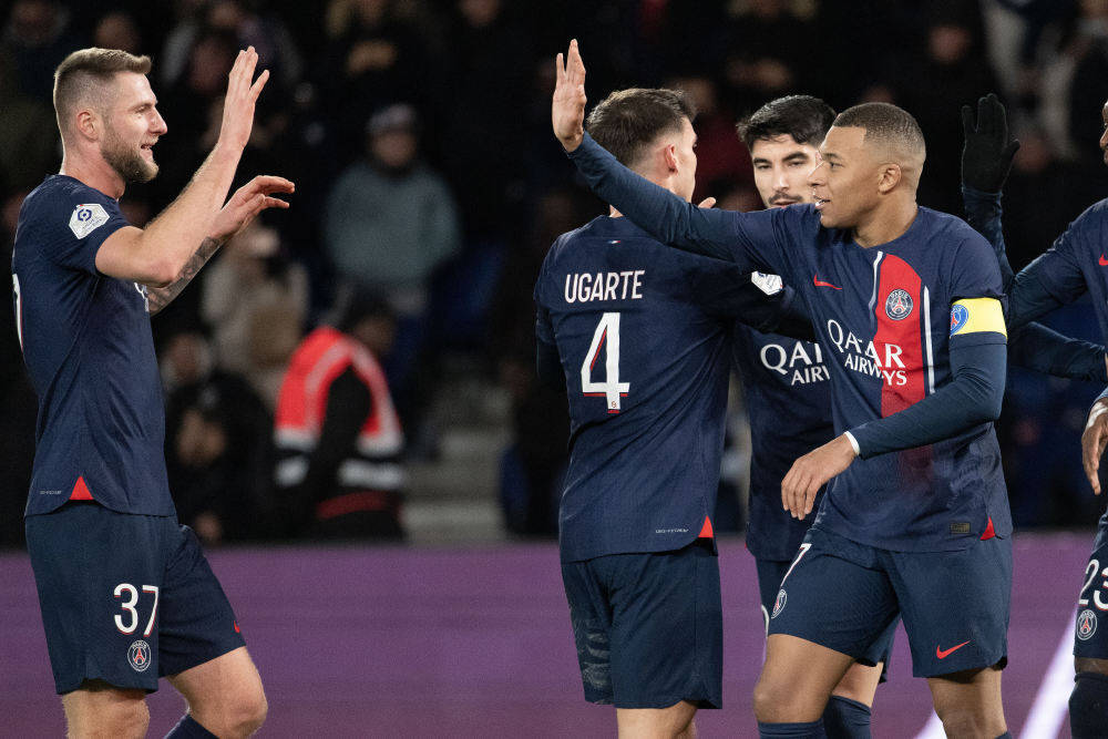 巴黎圣日耳曼主场击败对手,领先优势扩大 巴黎圣日耳曼主场击败对手,领先优势扩大