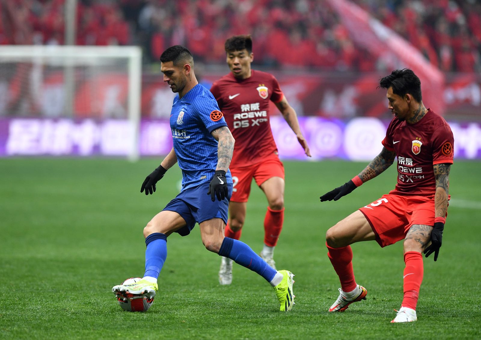 威廉希尔官网-上海申花球员庆祝入球方式引爆全场气氛