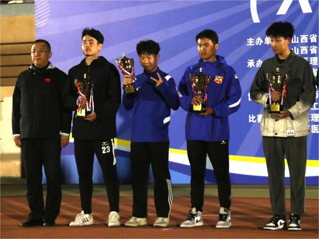 威廉希尔app-中原球队喜迎佳绩，实力强劲