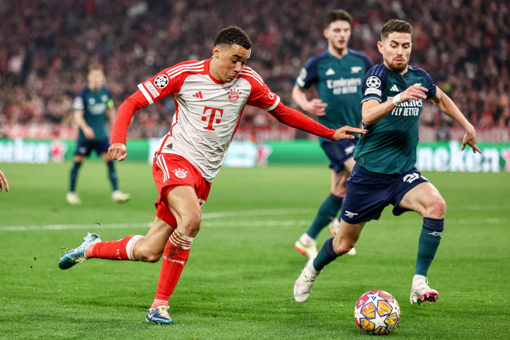 尼斯客场大胜,成功晋级大洲足球赛事半决赛 尼斯客场大胜,成功晋级大洲足球赛事半决赛