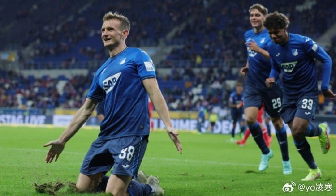 霍芬海姆遭遇主场失利,跌至联赛第六名 霍芬海姆遭遇主场失利,跌至联赛第六名