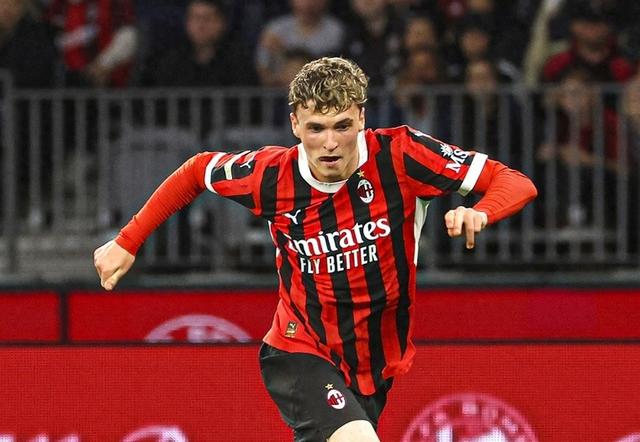 AC米兰铁军再展神勇，负于之人不胜其威