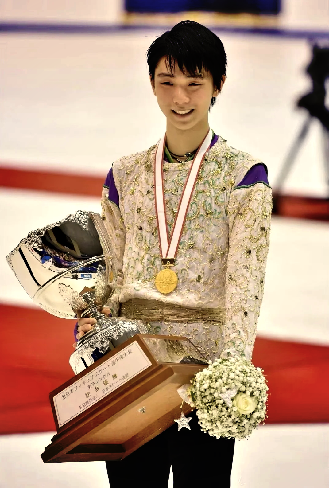 白俄罗斯选手实力夺冠，获得耀眼成就