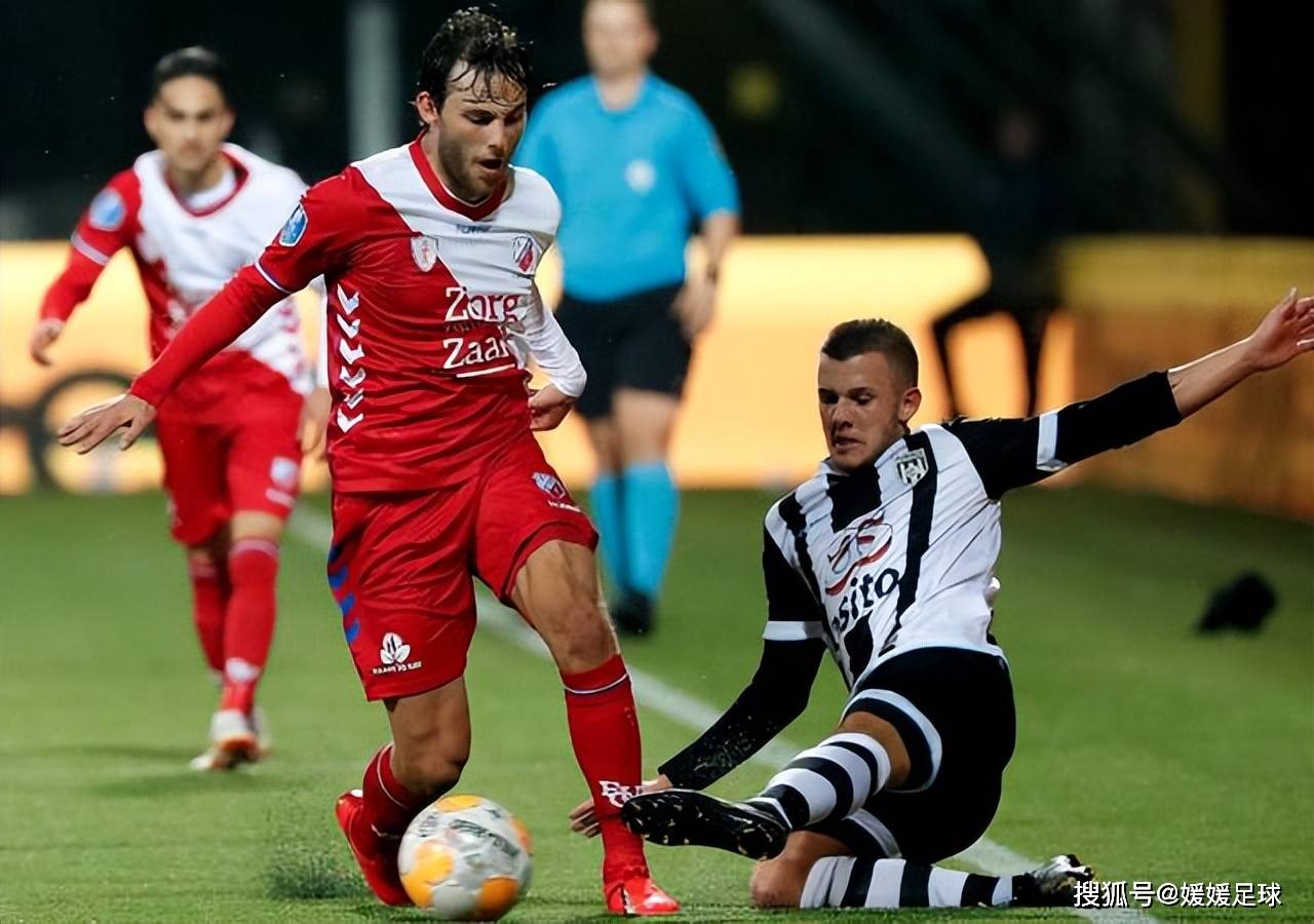 悉尼球队在踢出精彩比赛的同时获得胜利