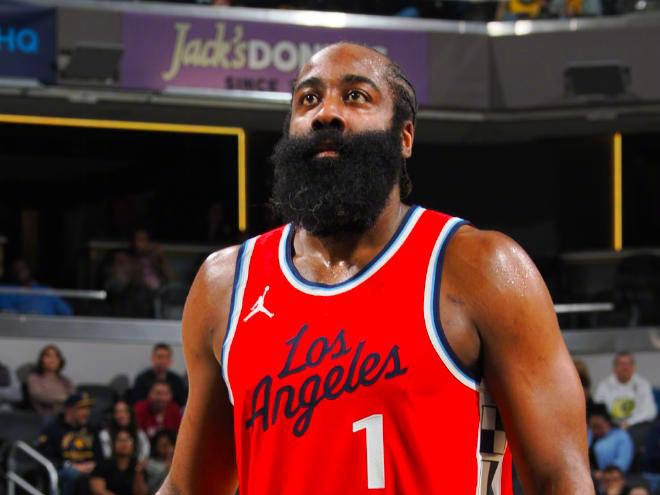 火箭避免三连败，哈登孤军奋战带队获胜