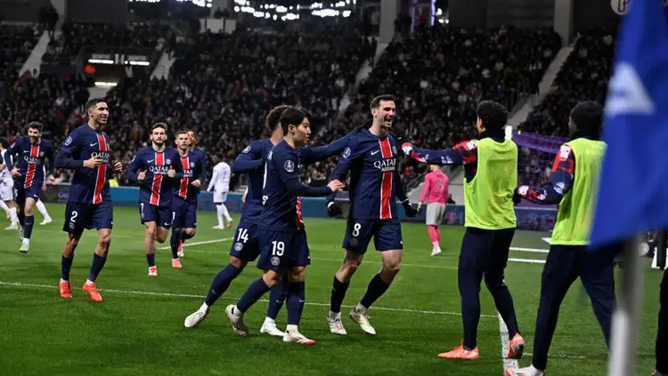 比利时国脚在联赛中攻入制胜球