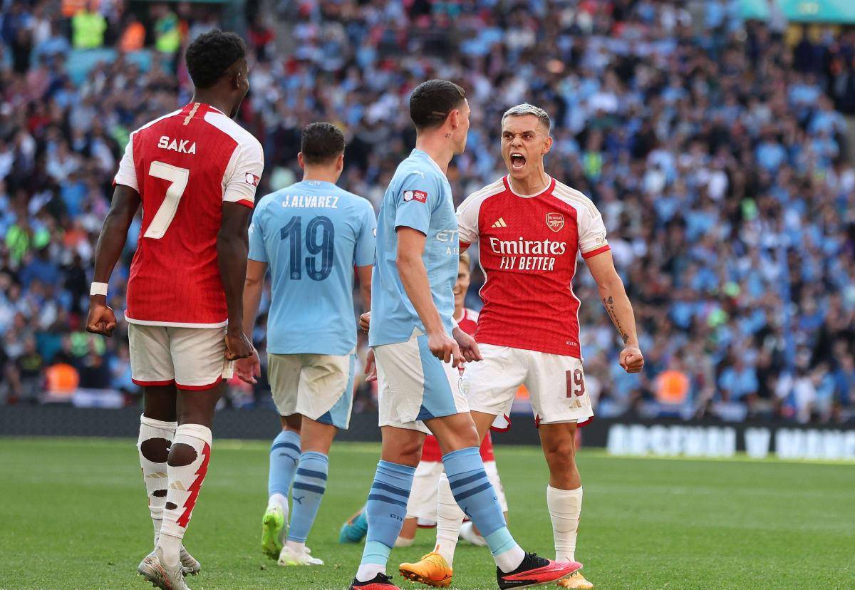 阿森纳逆转战胜曼城，英超联赛前景一片光明