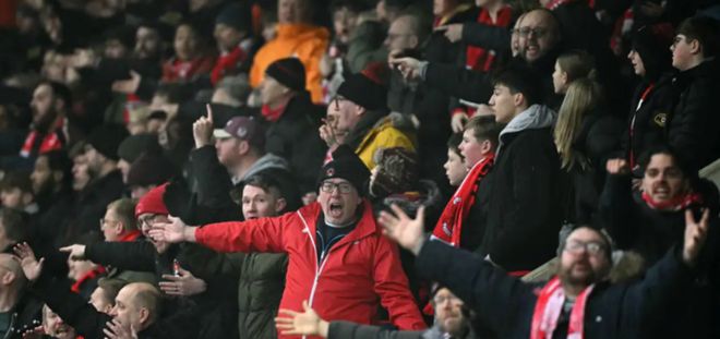 威廉希尔app-巴伦西亚逆转胜利，让球迷欢呼