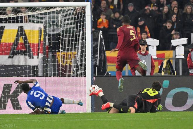 不莱梅主场输给弗赖堡，保持低迷