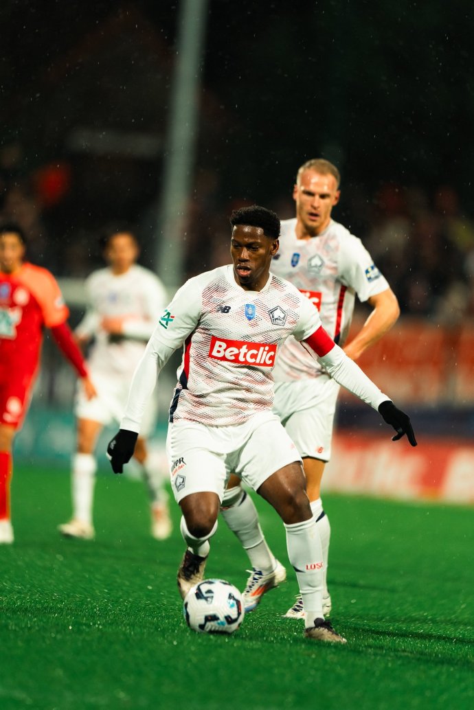 里尔球员表现出色，期待更好成绩