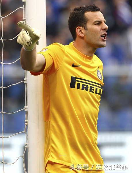 伊卡尔连场破门,展现射术高超 伊卡尔连场破门,展现射术高超