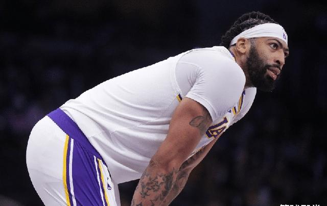 英国威廉希尔-湖人队再次告负，詹姆斯孤军奋战