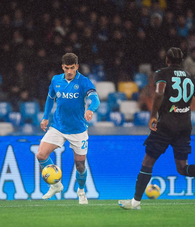 那不勒斯客场大胜乌迪内斯，豪取连胜