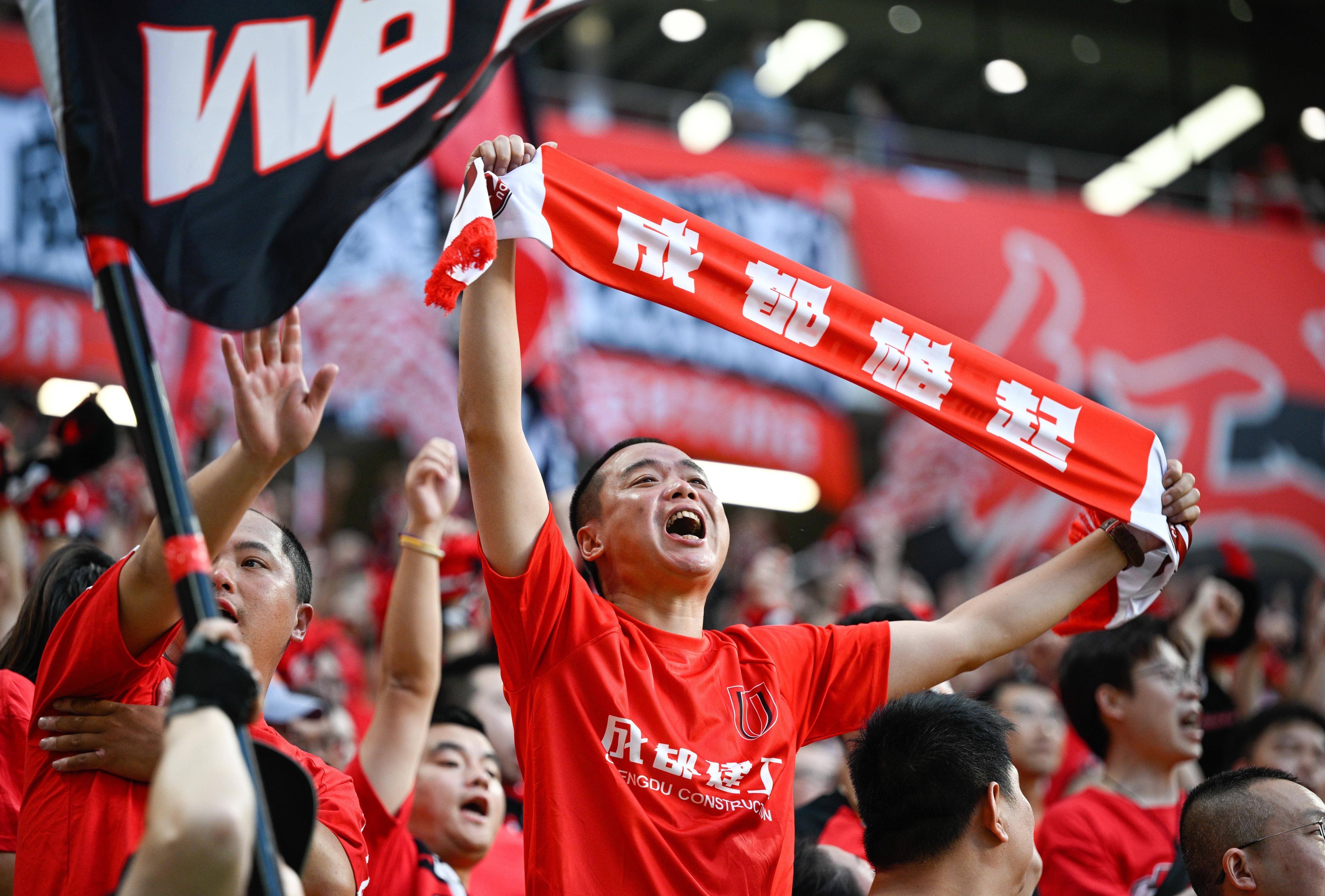 英国威廉希尔-精彩比赛高潮迭起，球迷尖叫不断