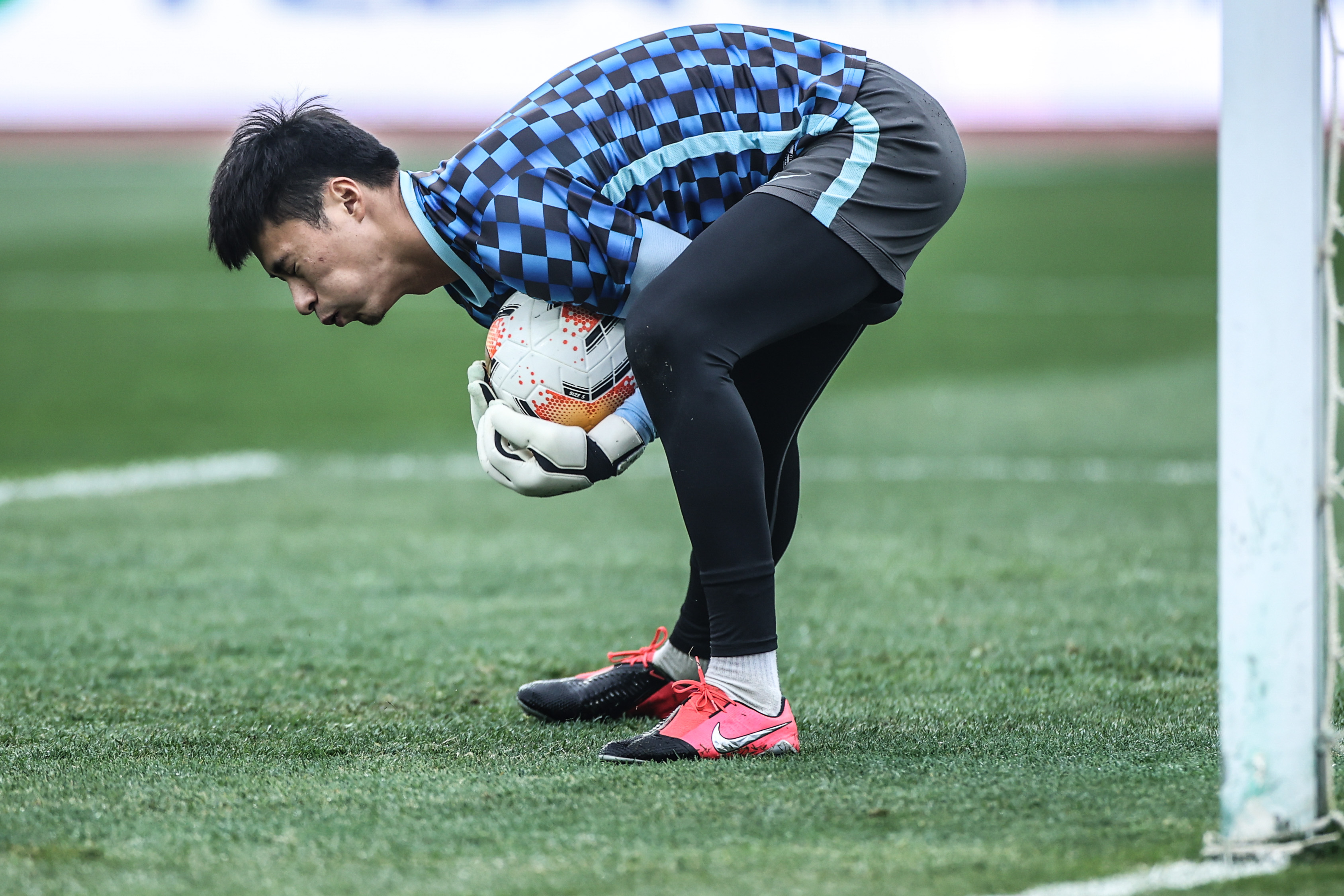 威廉希尔中文站-天津泰达队迎战实力强劲对手