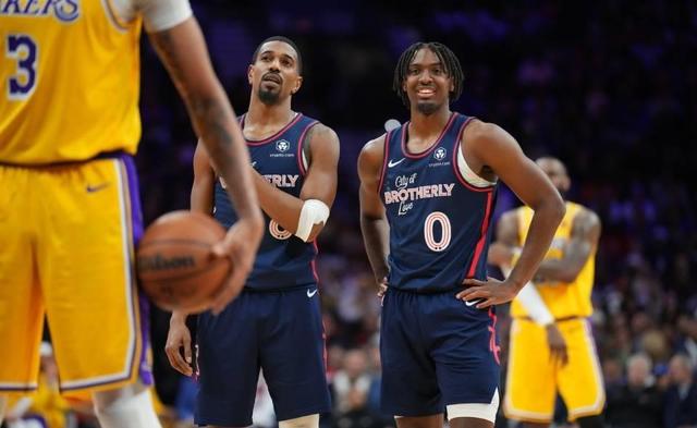 英国威廉希尔-恩比德30+10进入全明星阵容