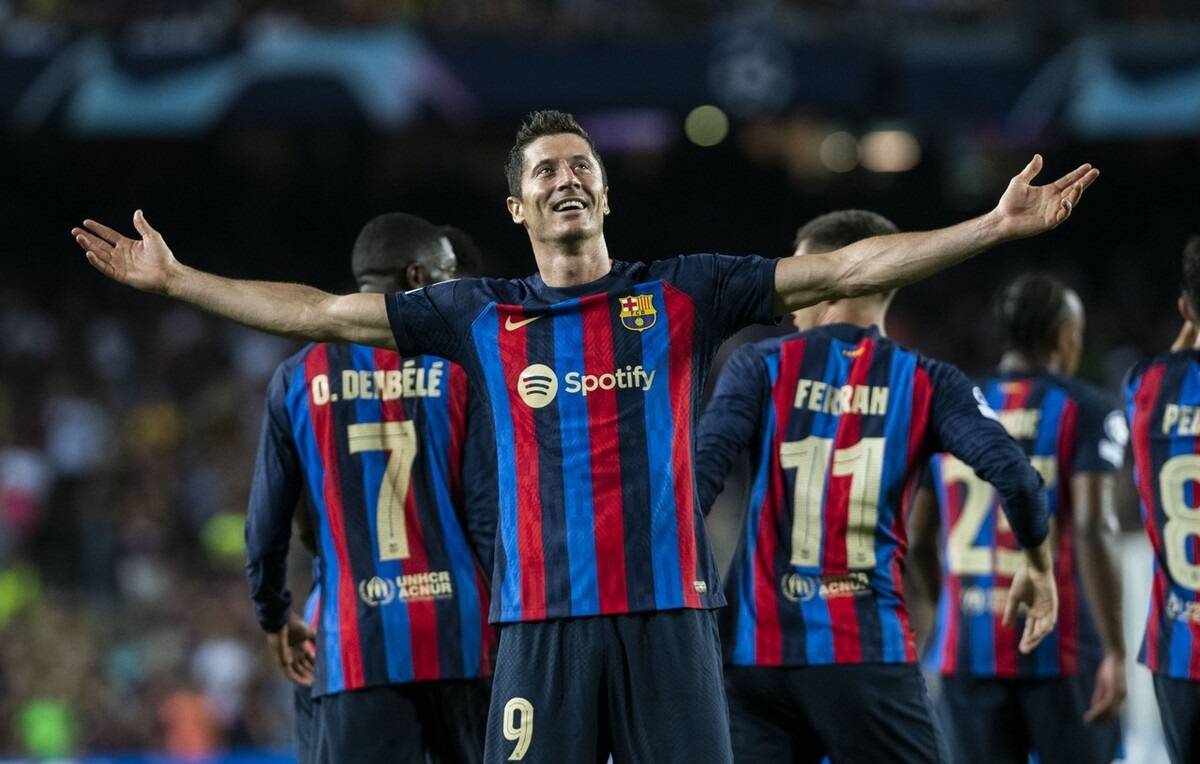 死磕对手，球队争取胜利平步青云