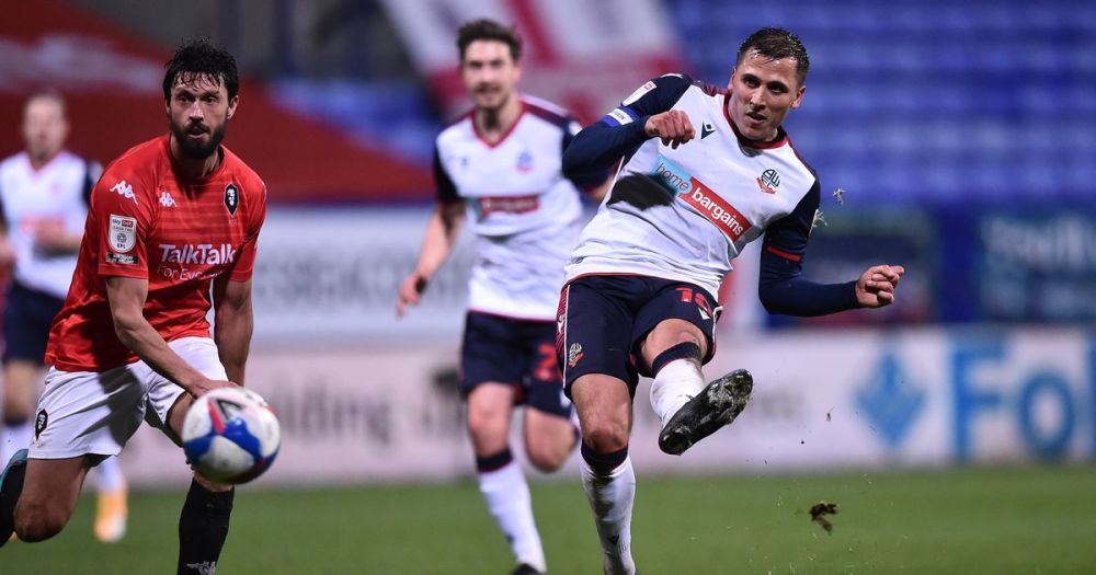 英国威廉希尔-德比郡迎战米尔顿凯恩斯，看他们如何拼搏至最后