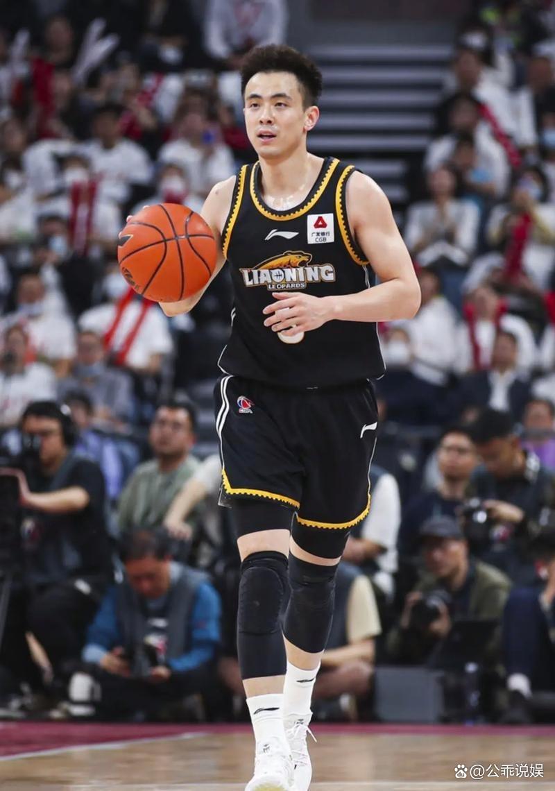 威廉希尔app-篮球比赛中一位年轻球员的突出表现引人注目？