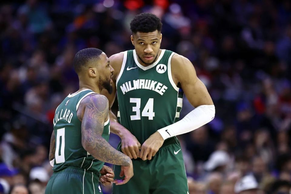 雄鹿队主帅宣布换帅计划，球员团结一心