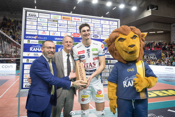 英国威廉希尔-佩鲁贾主场大胜，球队士气大振