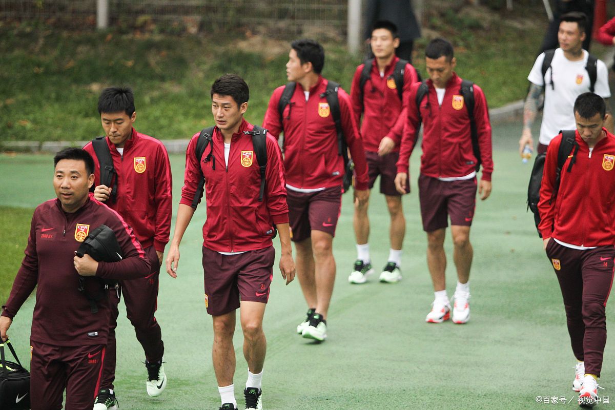 英国威廉希尔-高手如云，国内足球赛场上演慷慨激昂