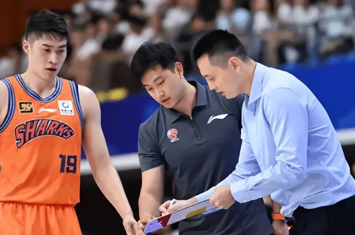 上海队大胜败对手，表现出实力雄厚