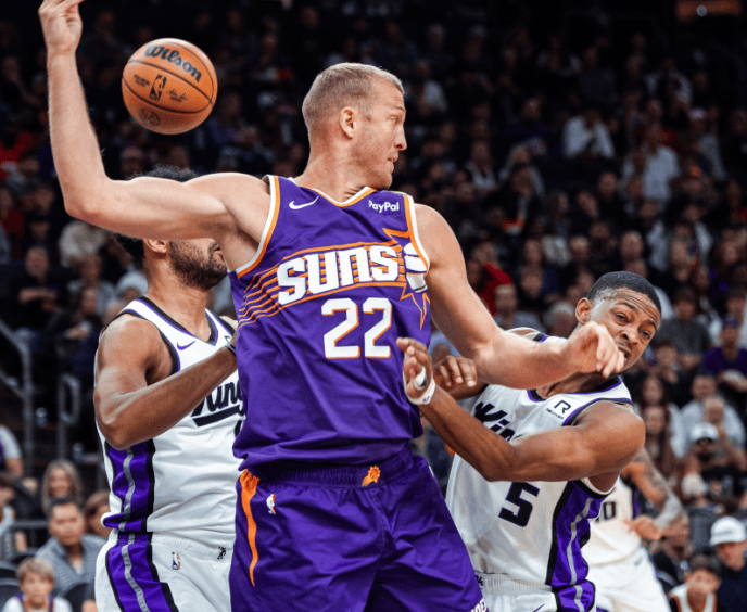 伤停时间绝杀!比赛中球员最后时刻定胜负 伤停时间绝杀!比赛中球员最后时刻定胜负