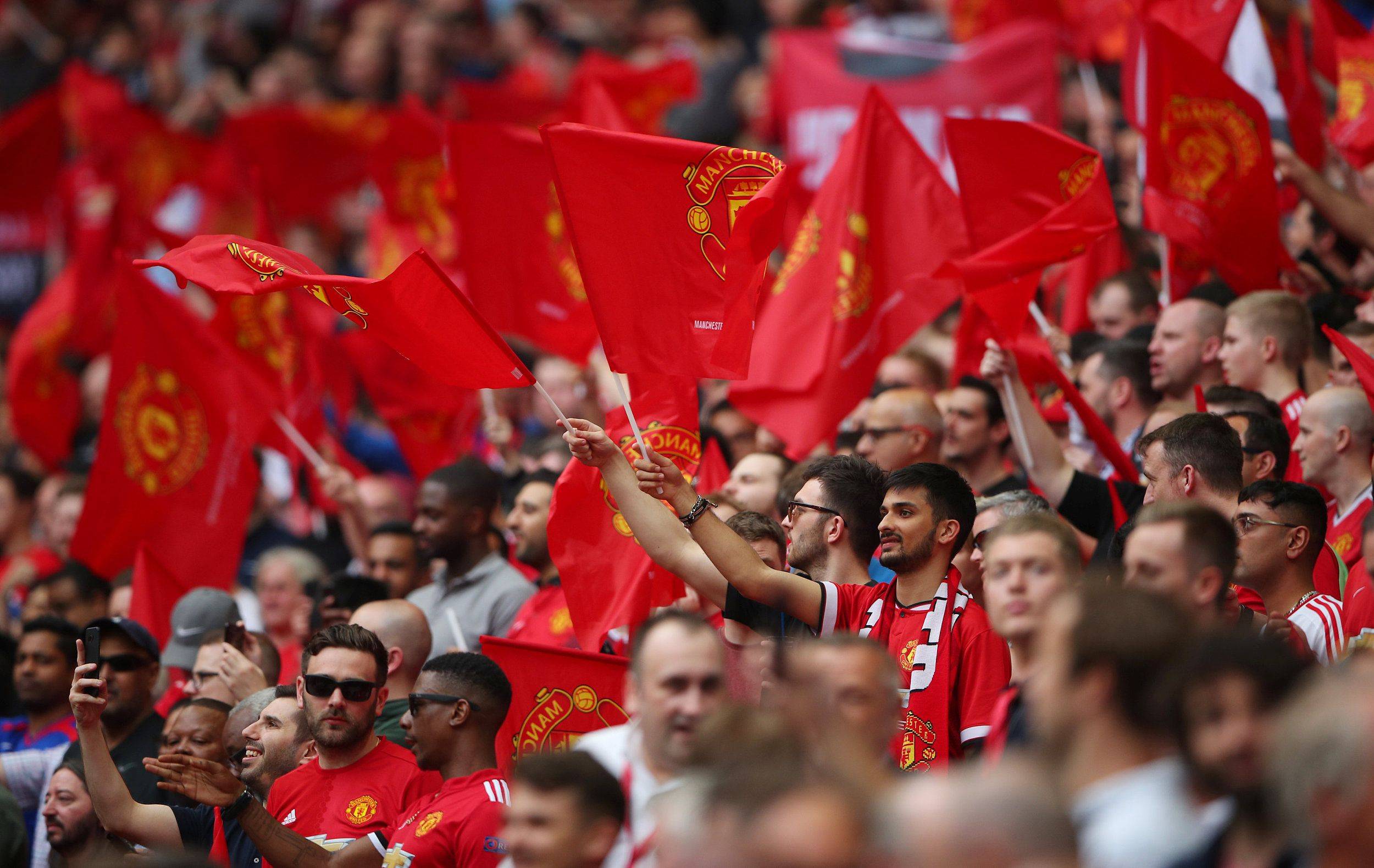 瓦伦西亚球队为球迷带来了惊喜