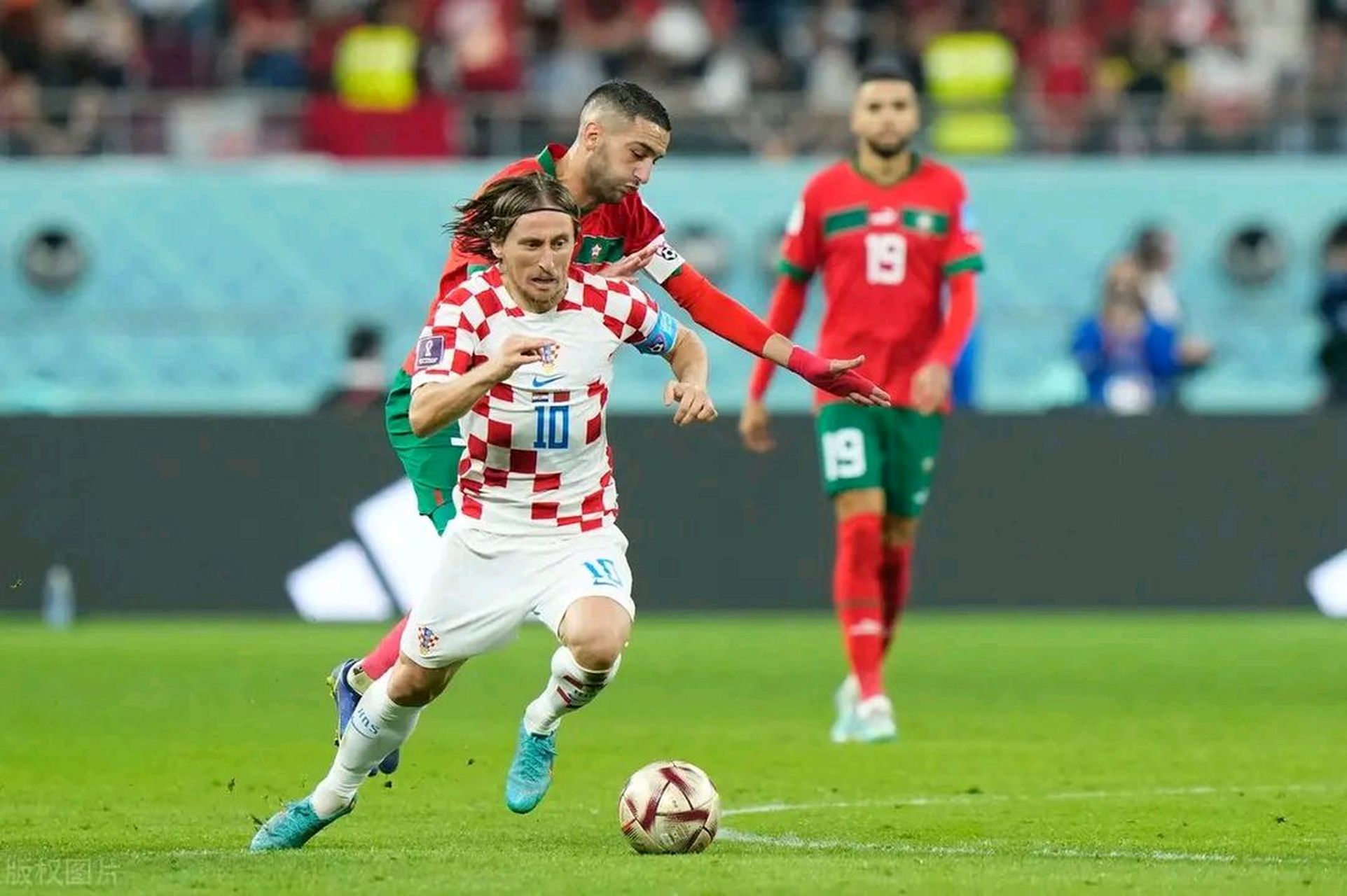 威廉希尔app-欧洲足球队为了世界杯资格全力拼搏