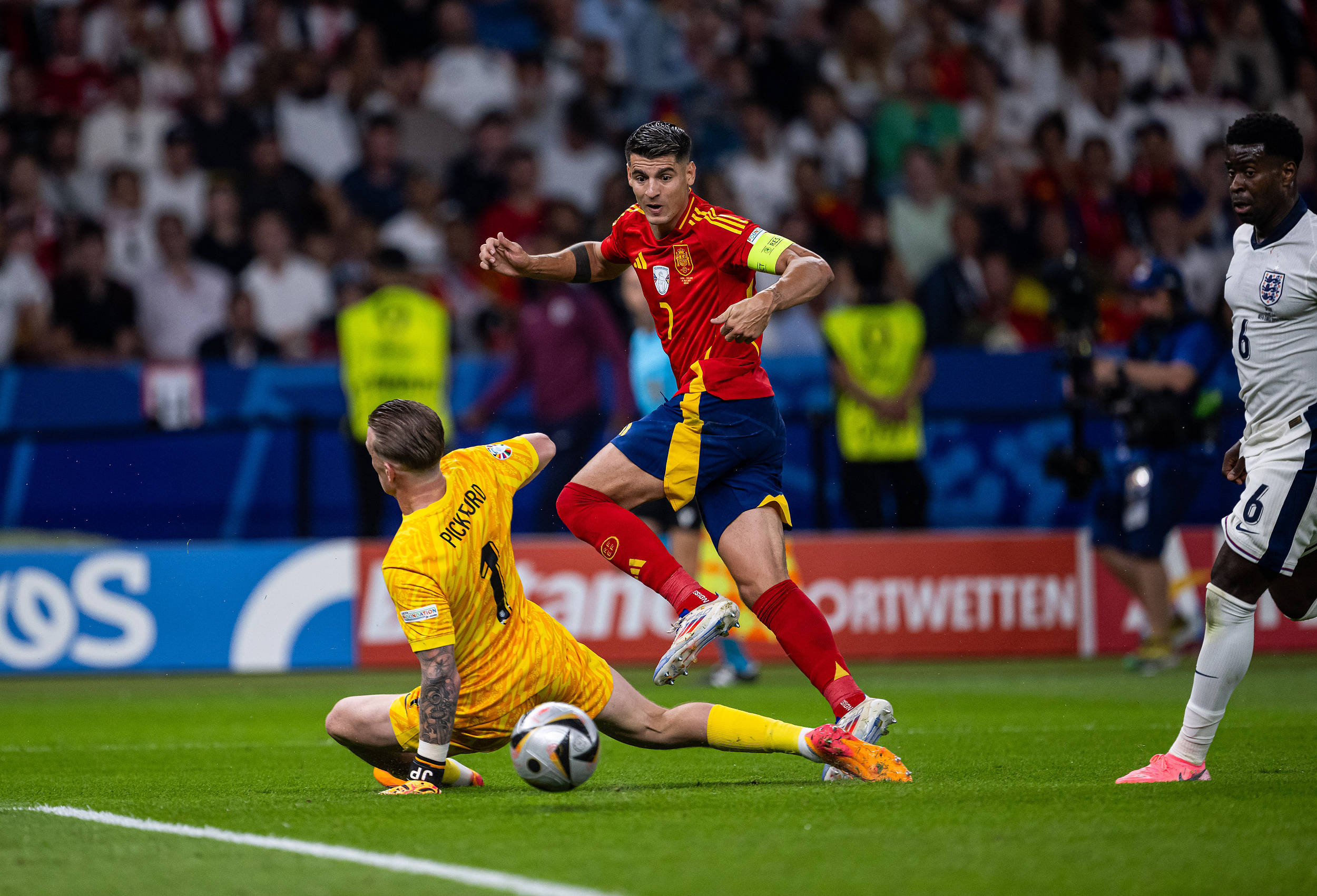 拉脱维亚国家队遭遇强劲对手！