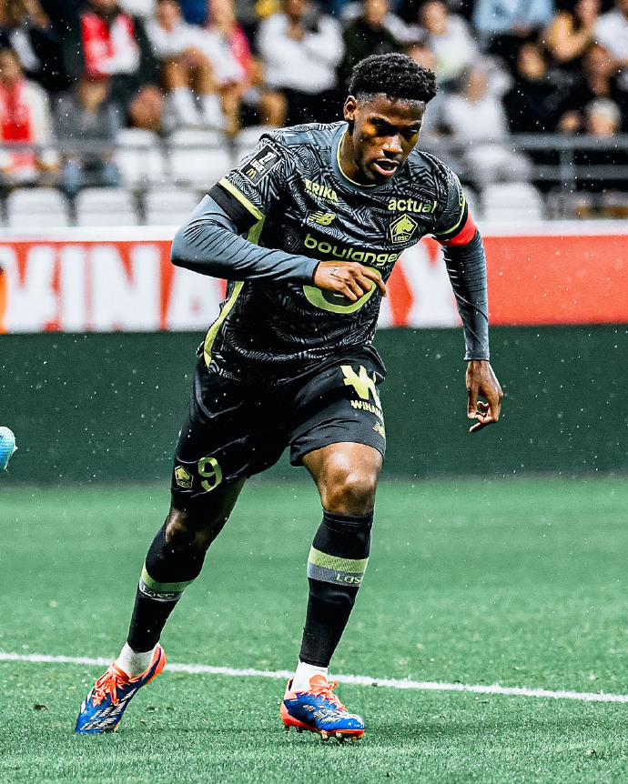 波尔多赛场情绪高昂，期待法甲联赛再创佳绩