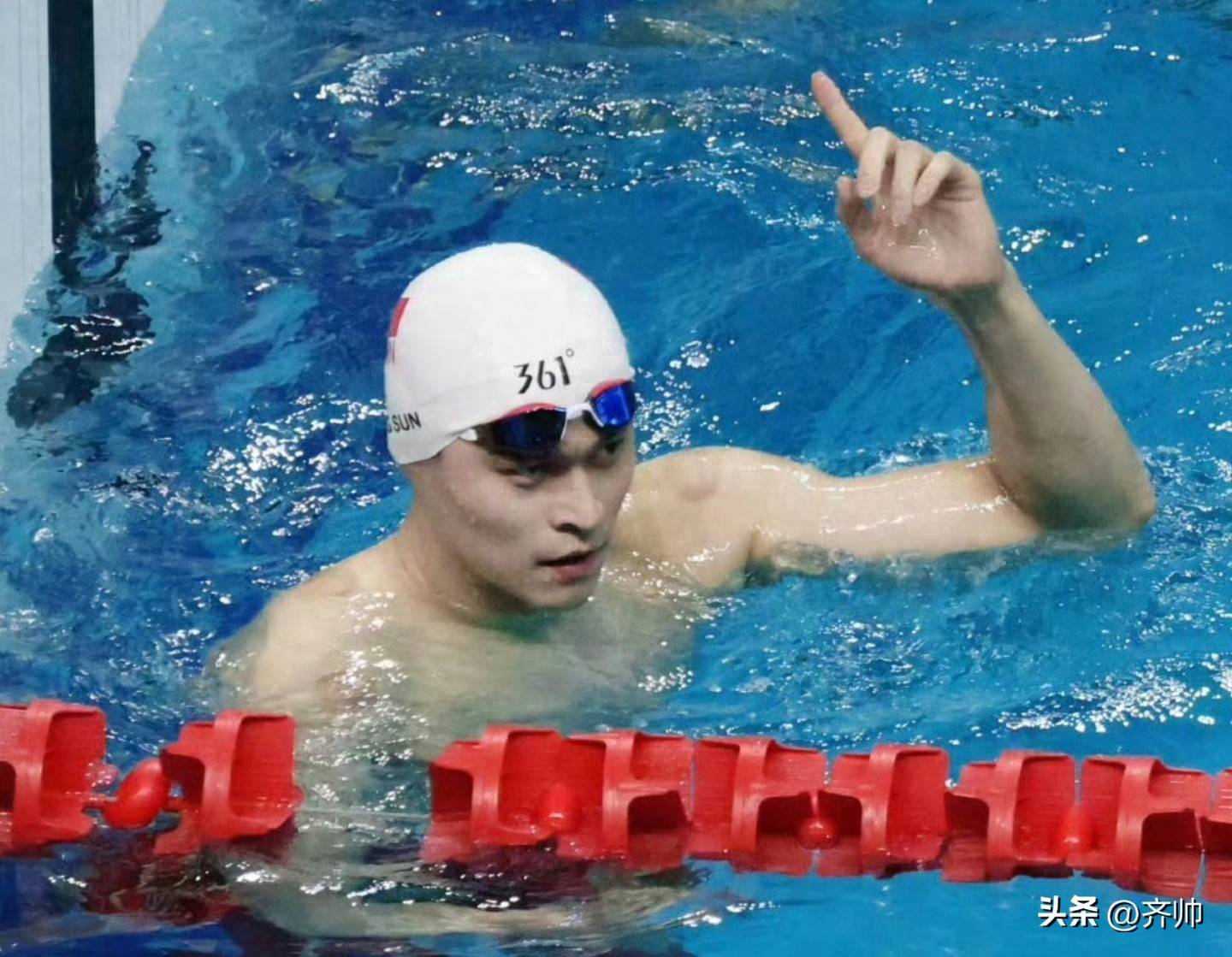 爱沙尼亚选手勇夺游泳自由泳银牌