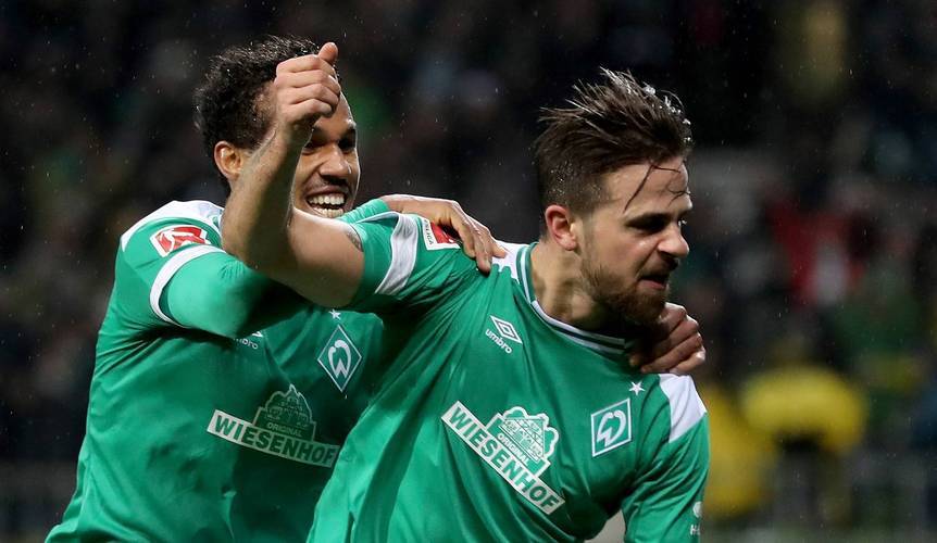 英国威廉希尔-沃尔夫斯堡中场策应紧密，主场领军争胜